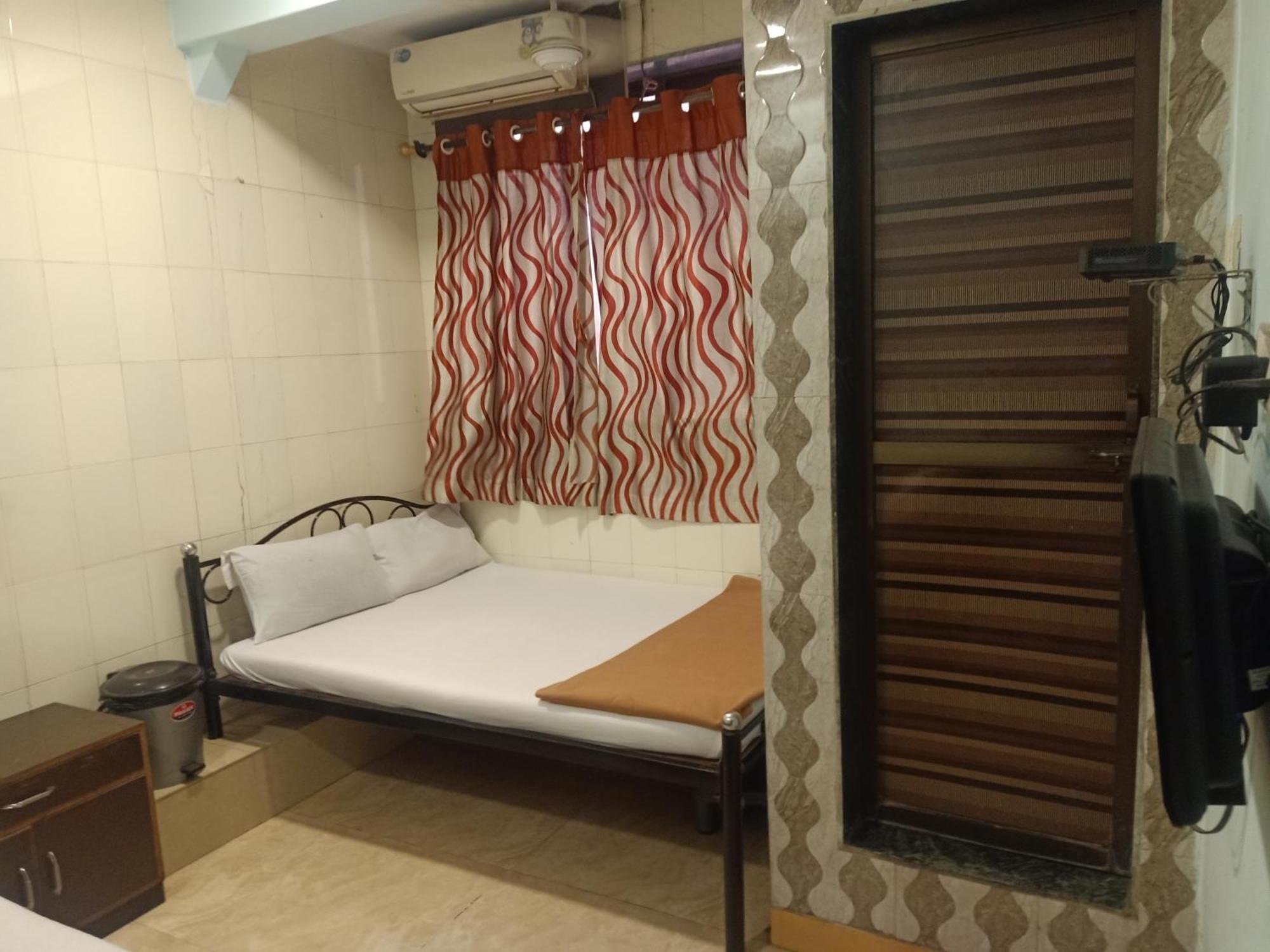 Hotel Central Inn Mumbai Bilik gambar